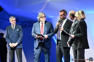 fgi divise freddy lanterna ph di tondo   ferraro 2274